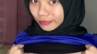 Video Guru Viral Hijab Salsa Lucu Pamer Nenen di indonesia Top Trending 2024